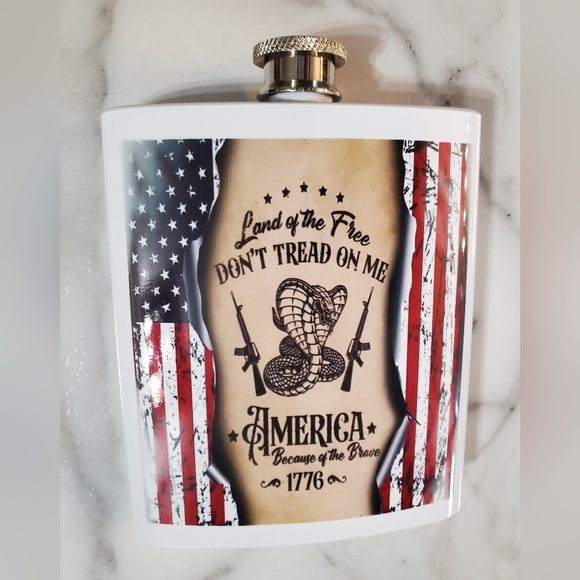 1776 Land of The Free 7oz Flask - Picture 5 of 5